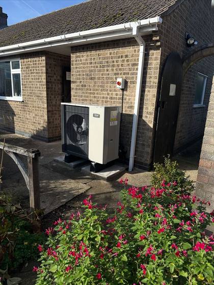 Air source heat pump installation in Lincoln, Lincolnshire