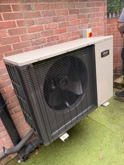 Air source heat pump installation in Rotherham, South Yorkshire